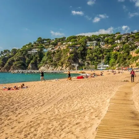 Vlla Gina A 3 Kms D Lloret De Mar Apartment